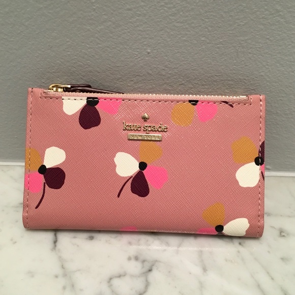 Kate Spade Wallet - Picture 5 of 8